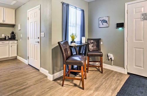 Northwest Pensacola Villa | NEW! Adorable Pensacola Villa ~ 8 Mi to Downtown!