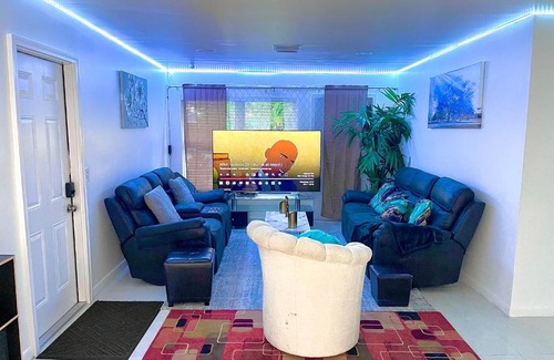 Pompano Beach Villa | New Air VACATION FUN