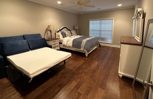 Northport House | NEW All Seasons U of Alabama Lakefront Tuscaloosa | Host Featured on HGTV