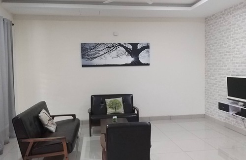 Kajang House | New and Classic Homestay 2 Storey House