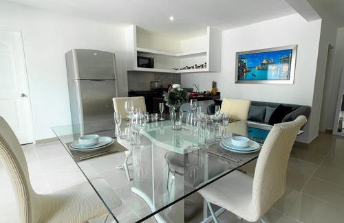 Ejidal Villa | New and Private Villa Versace; unbeatable location 10 minutes from downtown