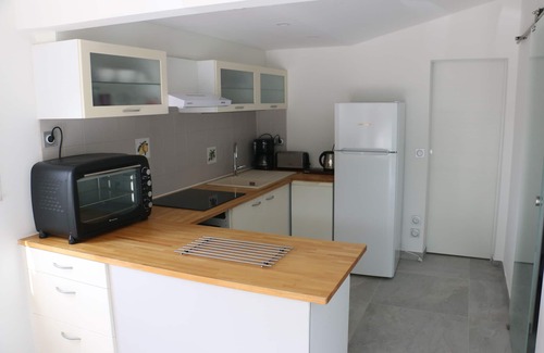 La Nartelle House | New announcement! Residential house in a green setting