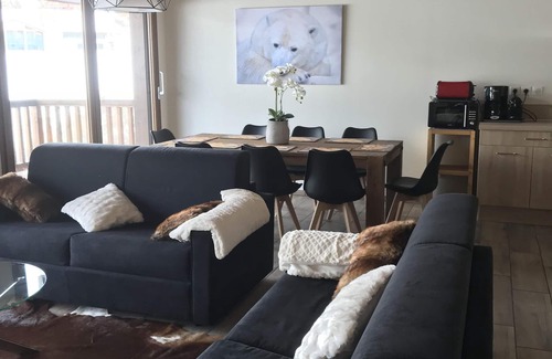 Saint-Francois-Longchamp Apartment | New apartment Ski in ski out 8 people