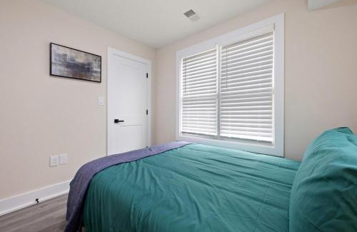 Columbia Heights Apartment | NEW Apartment 1BR near Metro
