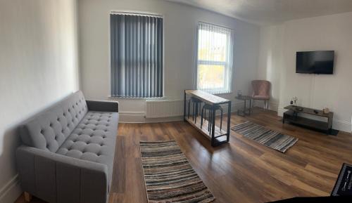 London Borough of Hounslow Apartment | New apartment 2