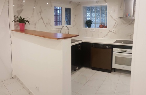 Le Blanc-Mesnil House | New apartment near Paris and CDG