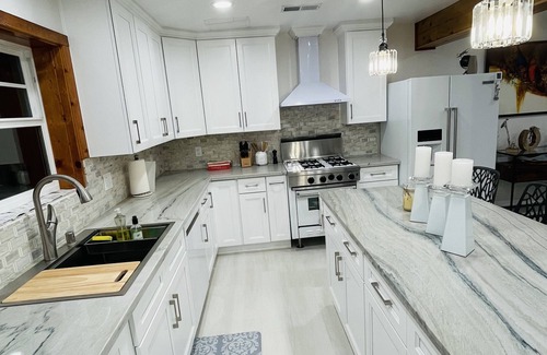 Almaden Apartment | New Apartment Unit Private in Amazing Location.