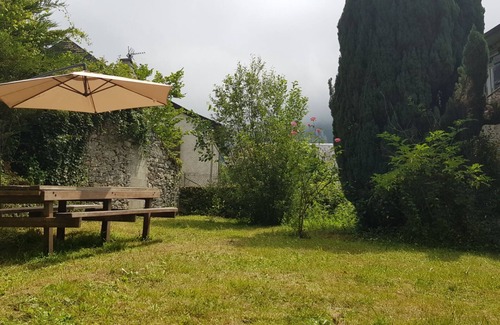 Bielle Apartment | New apartment with garden 5 minutes from Laruns.