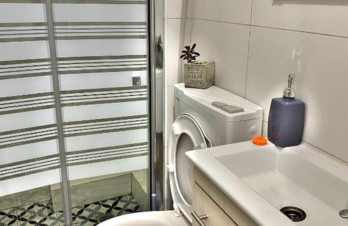 Haifa Apartment | New apt next to talpiyot market Haifa