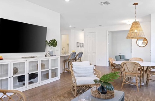 Naples Villa | NEW Attached Villa Home w/ resort amenities