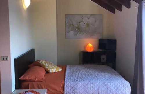 Fiumelatte Apartment | New Attic Lake View 5