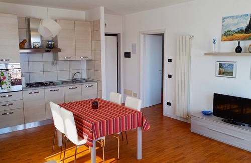 Stresa Apartment | New bright and sunny apartment with large terrace, panoramic views & free Wi-Fi