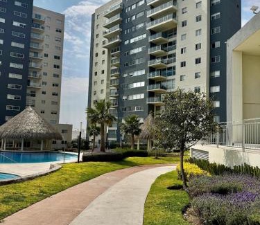 Queretaro Apartment | New Bamboo Horizon pool, gym and coworking