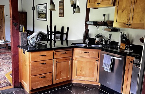 McKinleyville House | New Barn Escape With a View
