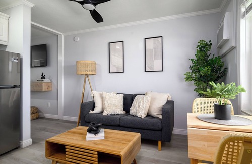 Belleair Beach Condo | NEW Beachfront Oasis with Pool in Belleair Beach
