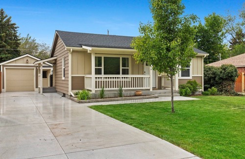 Depot Bench House | NEW! Beautiful Boise Bench Bungalow. Close to everything!