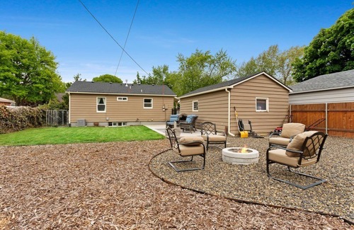 Depot Bench House | NEW! Beautiful Boise Bench Bungalow. Close to everything!