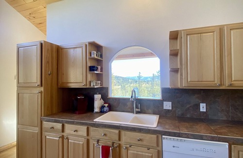 Stagetop House | New! Beautiful Mountain Home with Playground on Treed Acreage - Woodland Vista Retreat