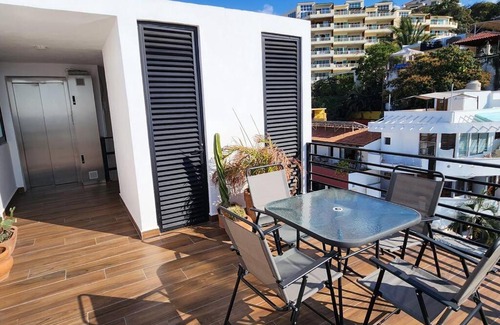 Colonia 5 de Diciembre Apartment | New Beautiful Rooftop & Romantic Ocean Views