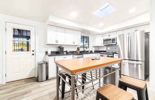 Tucson House | NEW Beautiful, Spacious Tucson OASIS 4BD/2.5BA, 11 Guests