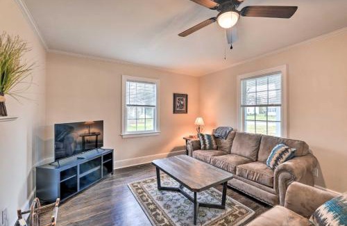 New Bern House | New Bern Retreat with Fire Pit about 1 Mi to Dtwn!