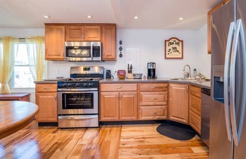 Midtown Ocean City Condo | NEW, BIG 3 BEDROOM is OCEANblock, free parking, just a few steps to the beach.