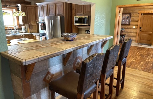 Florissant Cabin | NEW Blue Sky Lodge on 80 Acres! Hot Tub, Decks, WiFi, wet bar, firepit, gym