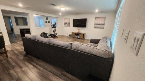 New Braunfels House | New Braunfels Modern Spacious 5-bedroom house