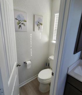 New Braunfels House | New Braunfels Modern Spacious 5-bedroom house