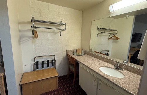 Victorville Hotel | New Budget Inn
