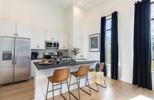 Nashville House | New Build 2 Condos Minutes from Downtown Nashville Dining Entertainment