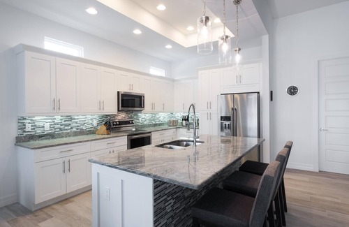 Central Naples Villa | New build dream villa "Kristin" right in the heart of Naples