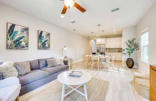 Southbank House | New-Build Jacksonville Townhome w/Private Yard!