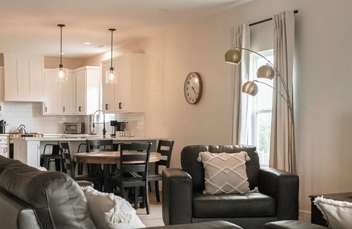 Lowell House | New build near Beaver Lake