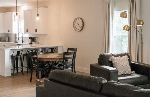 Lowell House | New build near Beaver Lake