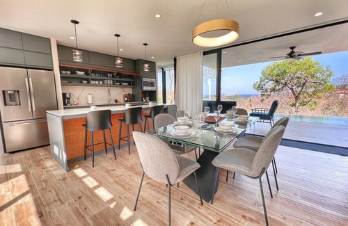 Panama Beach House | NEW BUILD - Ocean View Villa - 4 King Suites