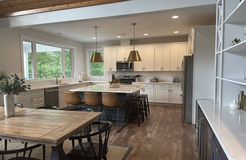 Jacksboro House | New Build, Waterfront 6 Bedroom and 6.5 Bath House on Norris Lake in Big Creek.