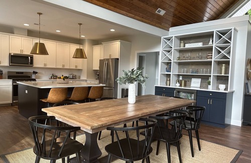 Jacksboro House | New Build, Waterfront 6 Bedroom and 6.5 Bath House on Norris Lake in Big Creek.