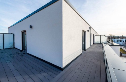 Ramersdorf Apartment | New building with a wonderful roof terrace!