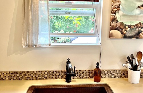 Diamond Crestview House | NEW! Bungalow in Bluebird Canyon - Walk to the Beach!
