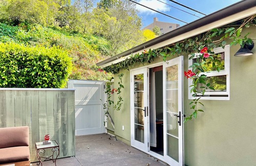 Diamond Crestview House | NEW! Bungalow in Bluebird Canyon - Walk to the Beach!