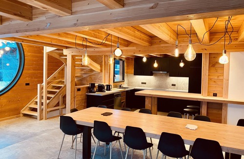 Fontcouverte-la-Toussuire Ski Chalet | New chalet 01/2022 - sleeps 15