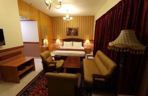 Naif Hotel | New California Hotel