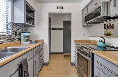 South Scottsdale Apartment | NEW Camelback House Walk to Old Town
