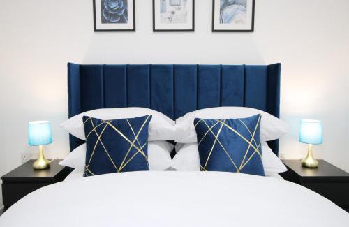 Rumney Apartment | New Cardiff Bloc Exclusive Apartments By Prime Stays - Shops and Parking - Great for Groups and Families