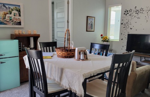 Las Cruces Apartment | New Casita/Suite No cleaning fee.