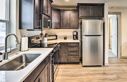 La Pine Apartment | NEW! Central Oregon Vacation Rental Near Hiking!