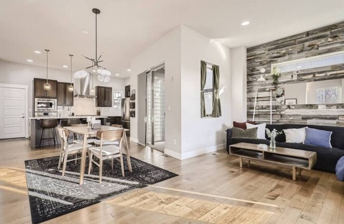 Northfield House | New Central Park Home! Near DIA,20mins to Downtown
