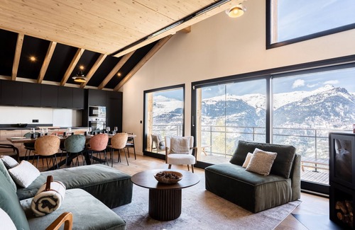 Montalbert Ski Chalet | New chalet in La Plagne, direct ski access, sauna, parking, 5 bedrooms