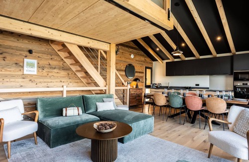 Montalbert Ski Chalet | New chalet in La Plagne, direct ski access, sauna, parking, 5 bedrooms